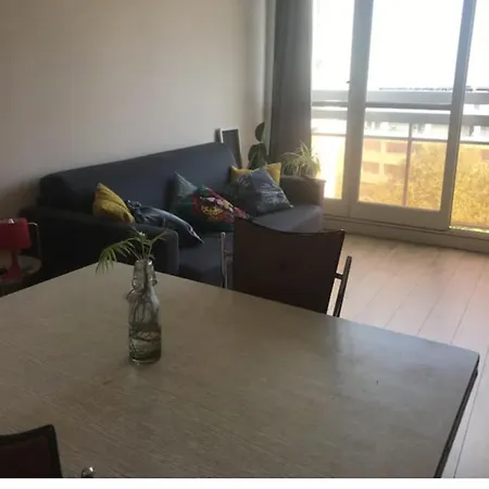 Le 7eme Etage Homestay *
